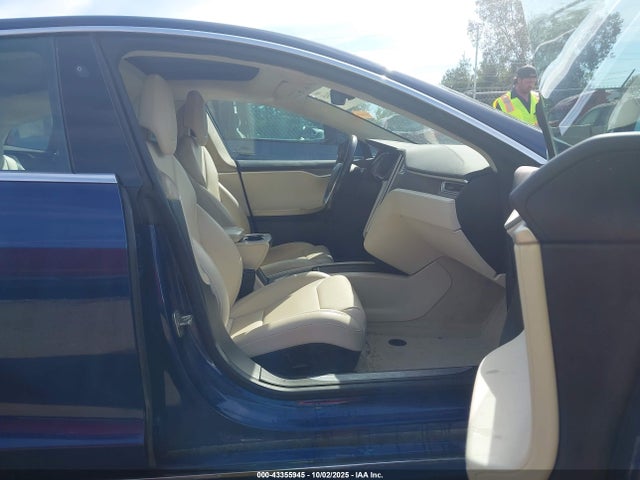 2017 TESLA MODEL S 5YJSA1E25HF223654 Photo 4