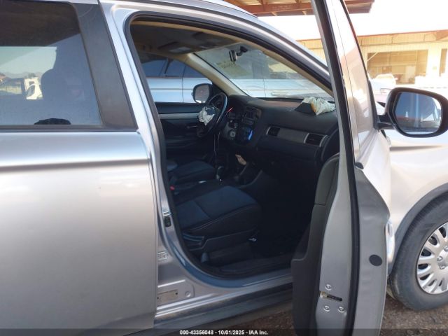 2015 MITSUBISHI OUTLANDER JA4AD2A36FZ003531 Photo 4