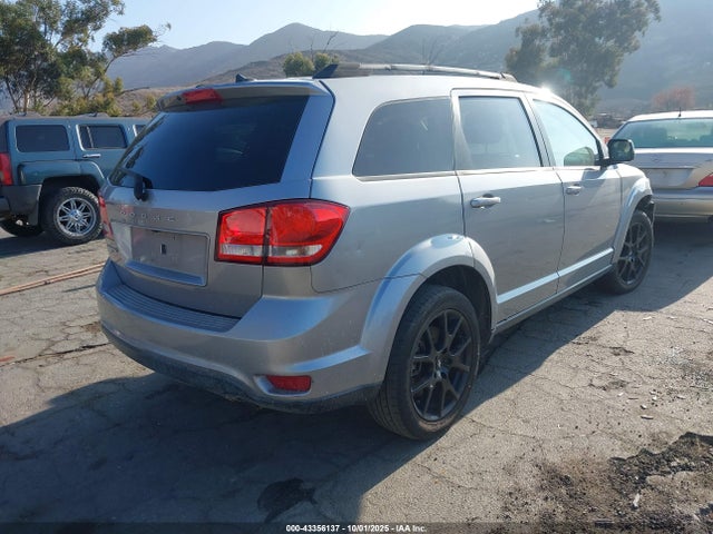 Dodge 2018 2018 3C4PDCBB7JT414822 Image 4