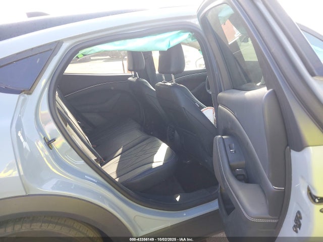 3FMTK1R48RMA23020 Ford Mustang Mach-e Select