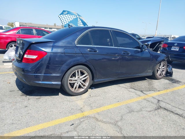 WDDGF4HB0ER306716 Mercedes-Benz C-Class