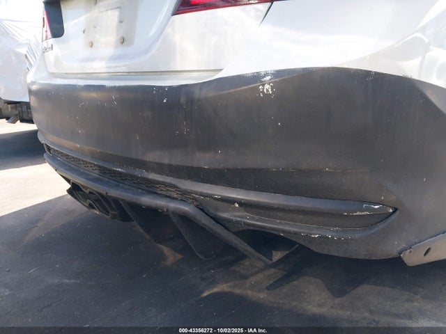 1HGCR2F33GA067780 Honda k24w1