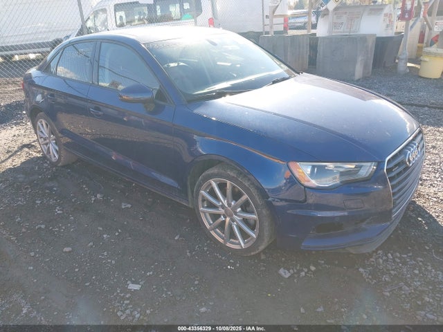 2015 AUDI A3 WAUBFGFF3F1081054 Photo 0