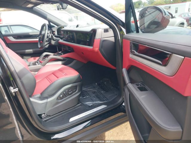 2025 PORSCHE CAYENNE COUPE WP1BL2AY2SDA39909 Photo 4