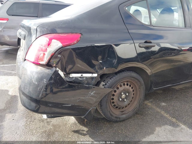 Nissan 2017 2017 3N1CN7APXHL857530 Image 12