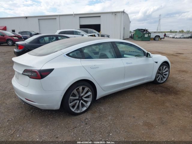 2018 TESLA MODEL 3 5YJ3E1EB7JF098090 Photo 3