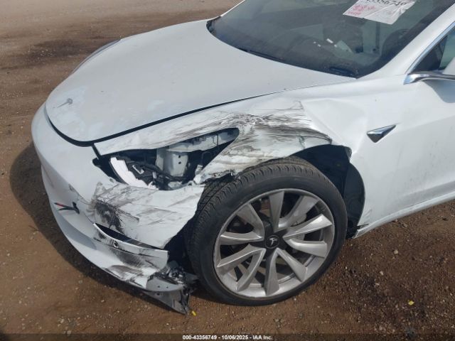 2018 TESLA MODEL 3 5YJ3E1EB7JF098090 Photo 5