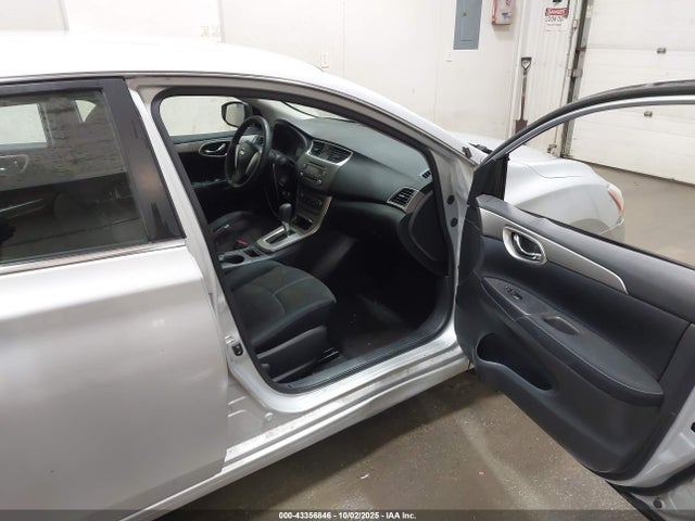 Nissan 2014 2014 3N1AB7AP7EY205026 Image 5
