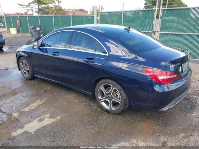 2018 MERCEDES-BENZ CLA 250 WDDSJ4EB6JN555570 Photo 2