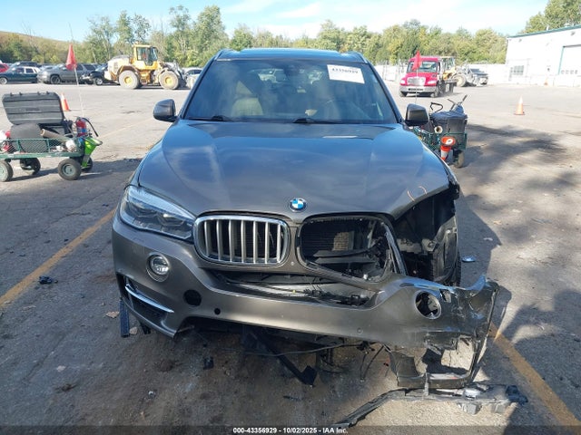 43356929 :رقم المزاد ، 5UXKR6C37H0U12949 vin ، 2017 Bmw X5 Xdrive50i مزاد بيع