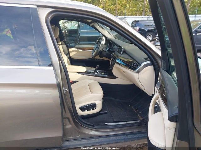 43356929 :رقم المزاد ، 5UXKR6C37H0U12949 vin ، 2017 Bmw X5 Xdrive50i مزاد بيع