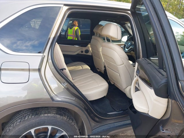 43356929 :رقم المزاد ، 5UXKR6C37H0U12949 vin ، 2017 Bmw X5 Xdrive50i مزاد بيع