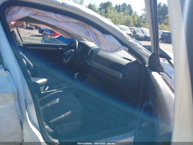 2022 VOLKSWAGEN JETTA 3VWEM7BU0NM013917 Photo 4