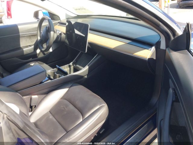 2020 TESLA MODEL 3 5YJ3E1EAXLF796932 Photo 4