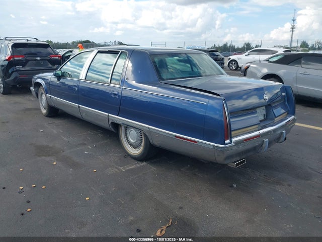 1994 CADILLAC FLEETWOOD 1G6DW52PXRR718870 Photo 2