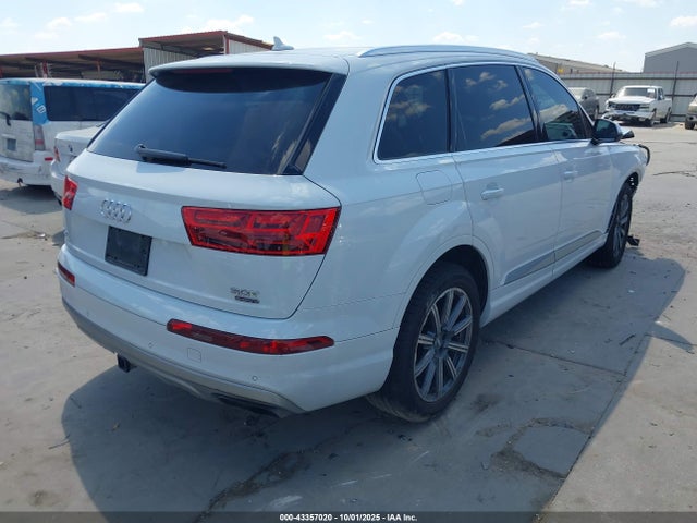 2018 AUDI Q7 WA1VAAF78JD035743 Photo 3