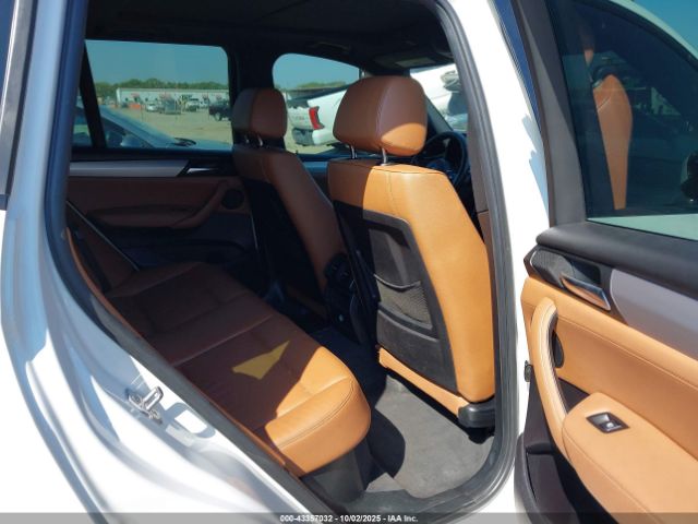 2017 BMW X3 5UXWX9C32H0W67145 Photo 7