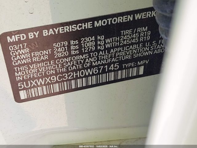 2017 BMW X3 5UXWX9C32H0W67145 Photo 8