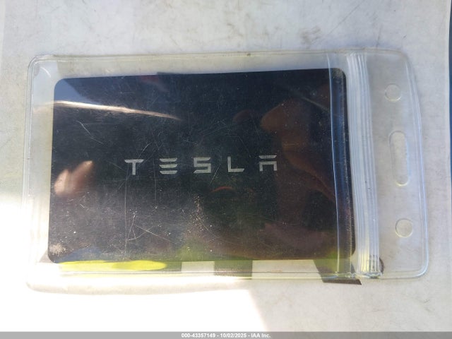2021 TESLA MODEL Y 5YJYGDEE6MF204643 Photo 10