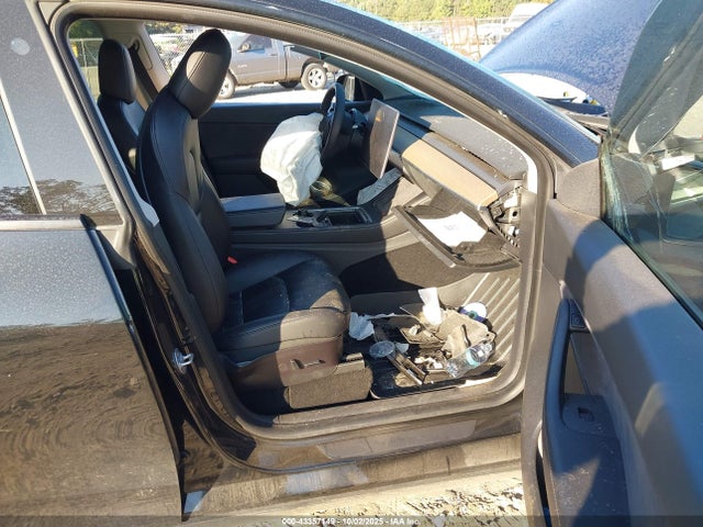 2021 TESLA MODEL Y 5YJYGDEE6MF204643 Photo 4