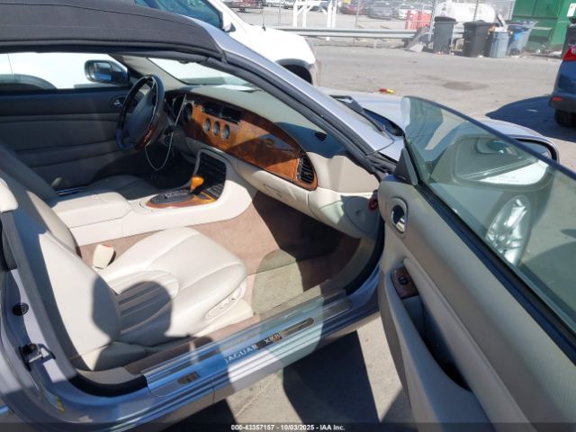 2001 JAGUAR XK8 SAJDA42C91NA18938 Photo 4