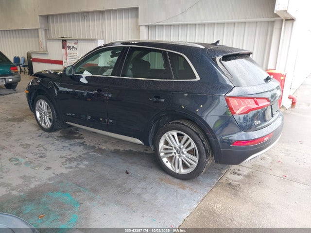 2018 AUDI Q5 WA1BNAFY1J2060575 Photo 2