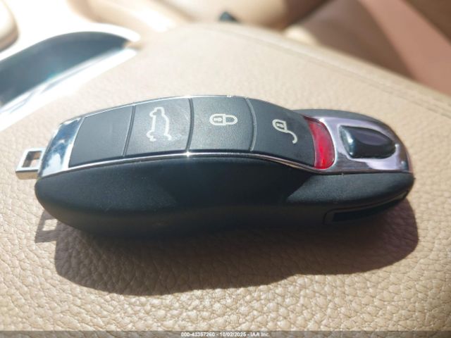 2012 PORSCHE CAYENNE WP1AB2A28CLA41245 Photo 10