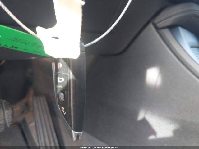 2017 BMW X1 WBXHT3C32H5F80843 Photo 10