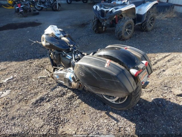 2018 HARLEY-DAVIDSON FLSB 1HD1YMJ22JC064978 Photo 2