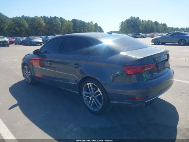 2017 AUDI A3 WAUAUGFF7H1069378 Photo 2