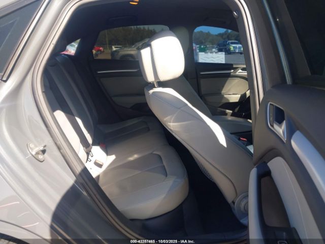 2017 AUDI A3 WAUAUGFF7H1069378 Photo 7