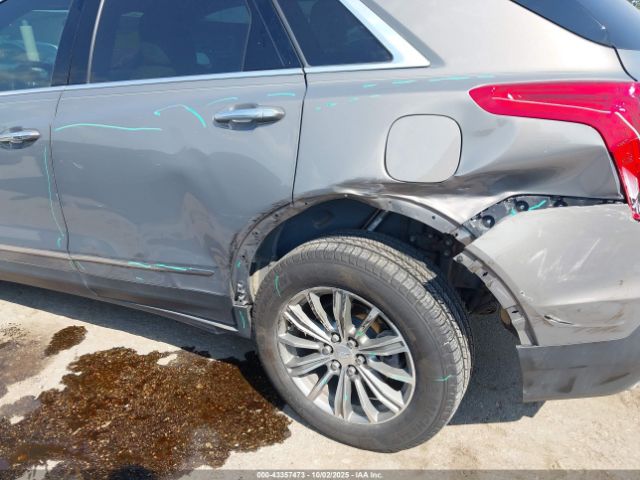 2018 CADILLAC XT5 1GYKNCRS4JZ140589 Photo 5