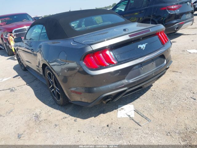 2018 FORD MUSTANG 1FATP8UH6J5109483 Photo 2