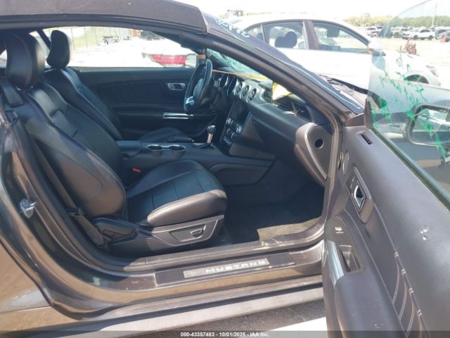 2018 FORD MUSTANG 1FATP8UH6J5109483 Photo 4