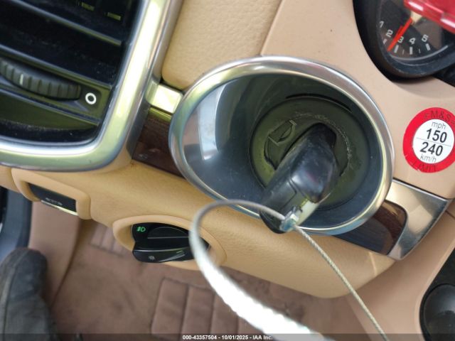 2011 PORSCHE CAYENNE WP1AB2A25BLA44568 Photo 10