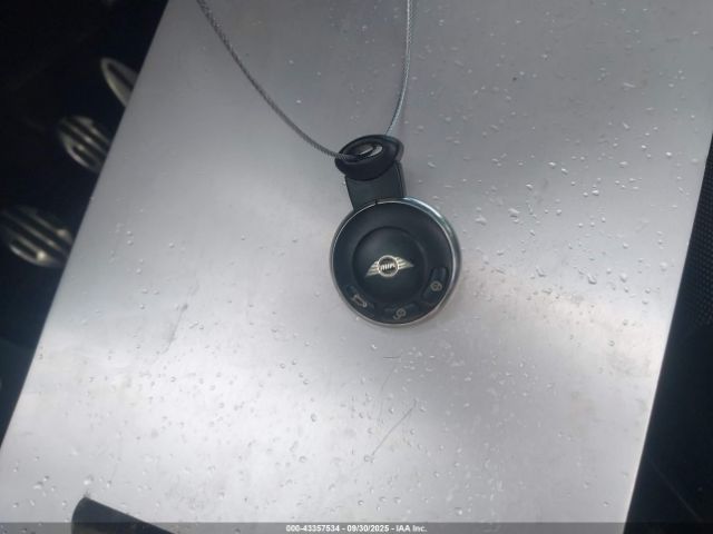 2011 MINI COOPER S WMWSV3C52BTY24101 Photo 10