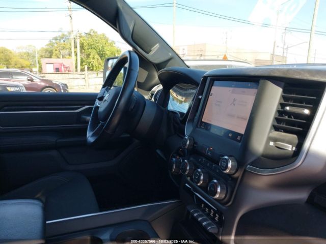 2022 RAM 1500 1C6RRFFG5NN378241 Photo 4