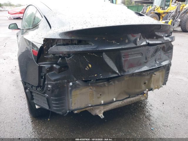 2025 TESLA MODEL 3 5YJ3E1EA6SF911136 Photo 5