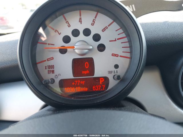 2011 MINI COOPER WMWSU3C5XBT252908 Photo 6