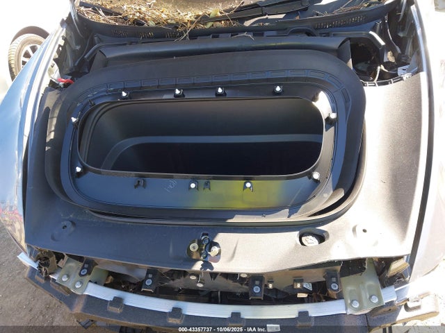 Продажа на аукционе авто 2026 Tesla Model Y Long Range Dual Motor All-wheel Drive, vin: 7SAYGDED2TF422250, номер лота: 43357737