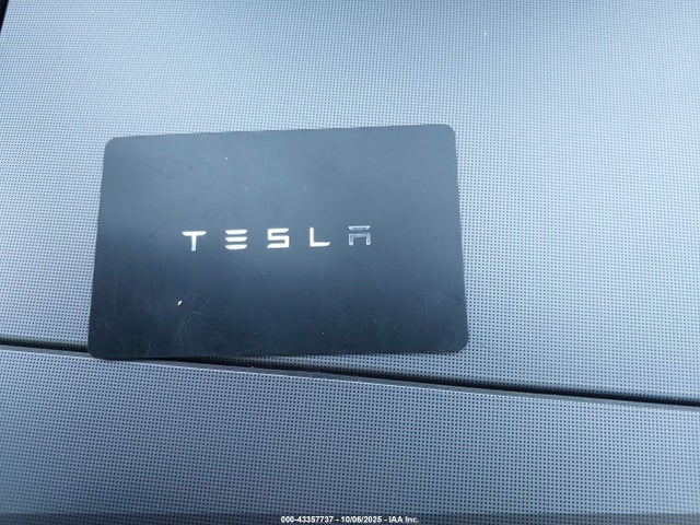 Продажа на аукционе авто 2026 Tesla Model Y Long Range Dual Motor All-wheel Drive, vin: 7SAYGDED2TF422250, номер лота: 43357737