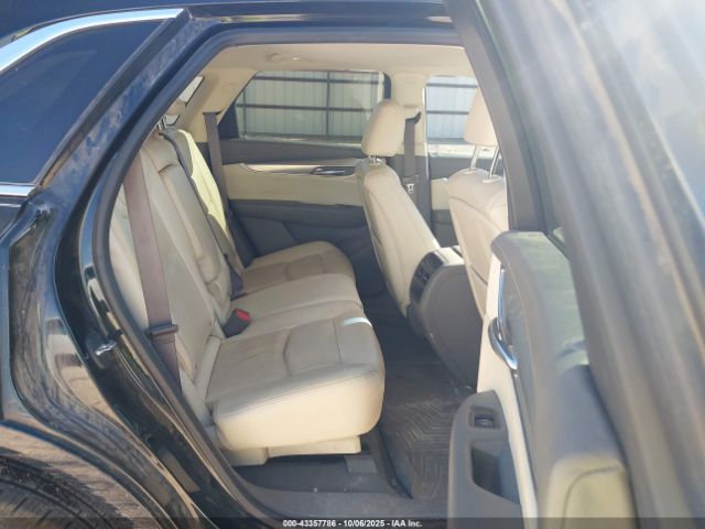 2017 CADILLAC XT5 1GYKNBRS8HZ134718 Photo 7
