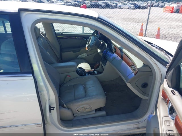 43357793 :رقم المزاد ، 1G6KF579X3U121594 vin ، 2003 Cadillac Deville Dts مزاد بيع