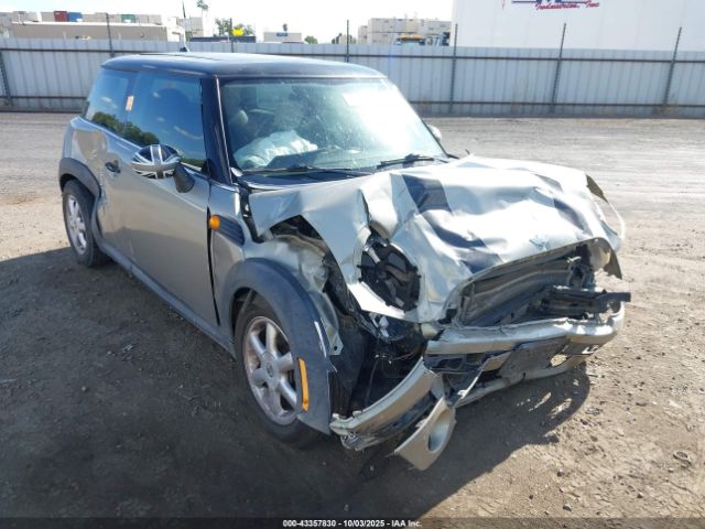 2009 MINI COOPER WMWMF33549TT69655 Photo 0