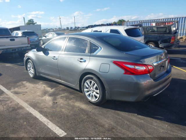 2017 NISSAN ALTIMA 1N4AL3AP4HN311606 Photo 2
