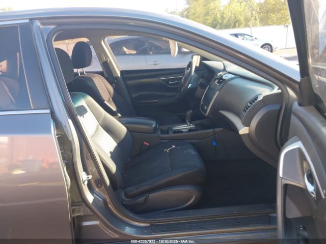 2017 NISSAN ALTIMA 1N4AL3AP4HN311606 Photo 4