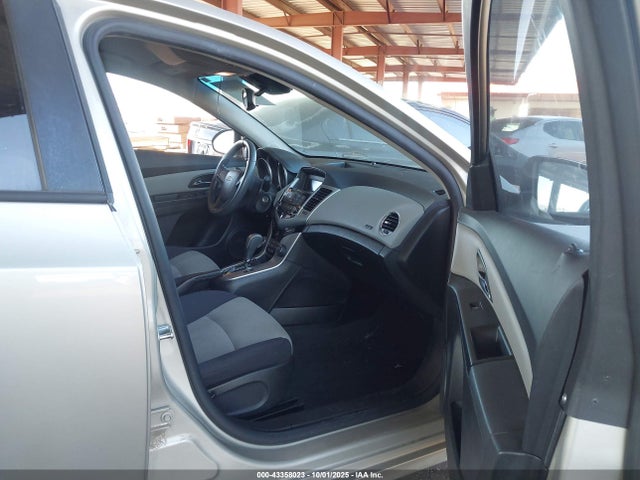 1G1PA5SH5E7426673 Chevrolet luw