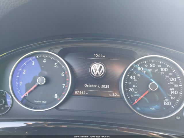 2017 VOLKSWAGEN TOUAREG WVGRF7BP7HD001784 Photo 6