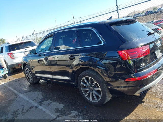 WA1LAAF73HD004658 Audi 2017