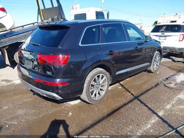 2017 AUDI Q7 WA1LAAF73HD004658 Photo 3